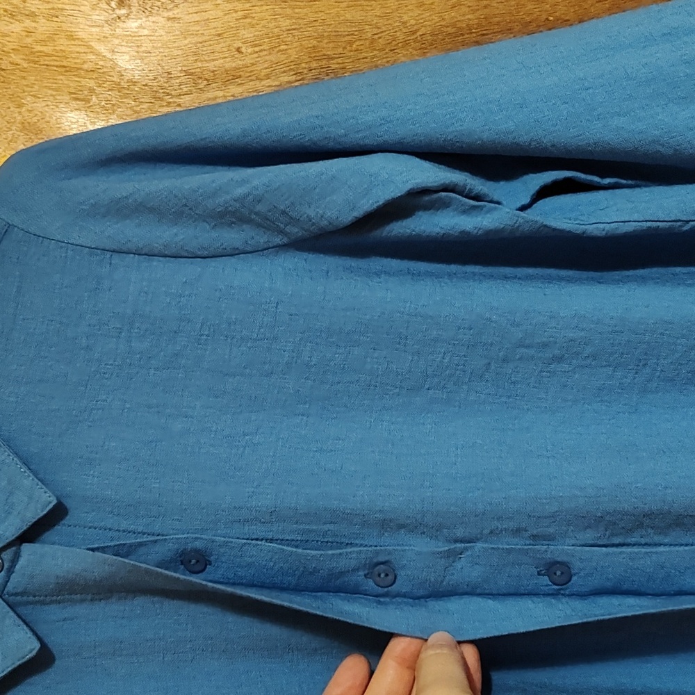 Boho Chic See The Light Blue Reverse Button Down … - image 5